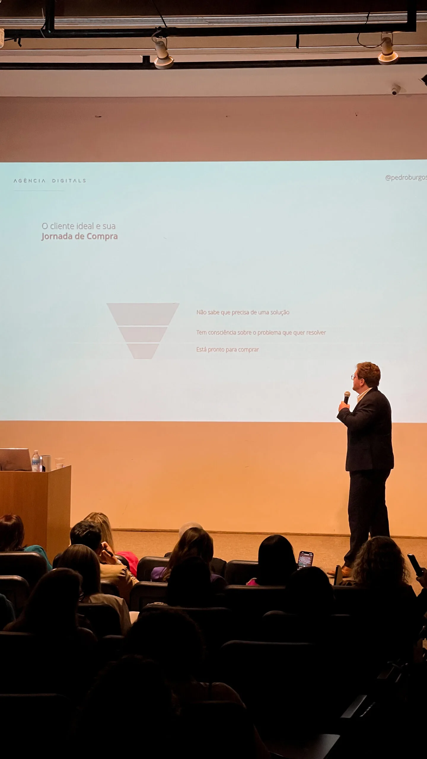 Mini curso de vendas para médicos no digital
